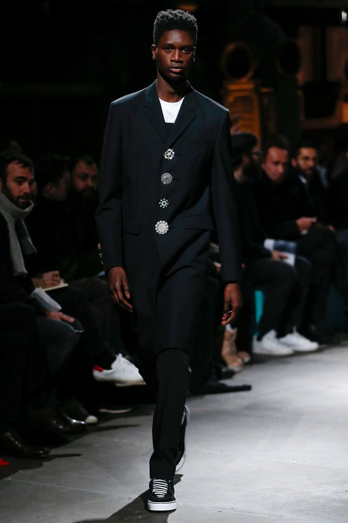 Givenchy（纪梵希）2025巴黎时装周男装秀