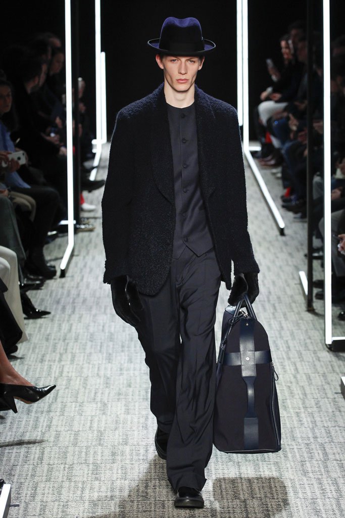 Cerruti 1881（切瑞蒂）2025巴黎时装周男装秀