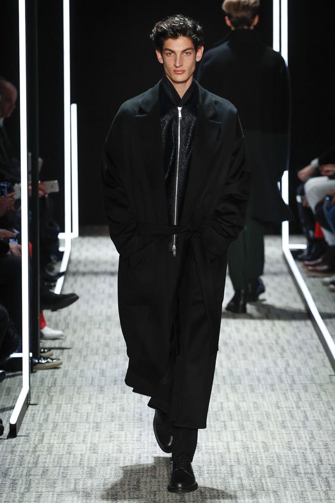 Cerruti 1881（切瑞蒂）2025巴黎时装周男装秀