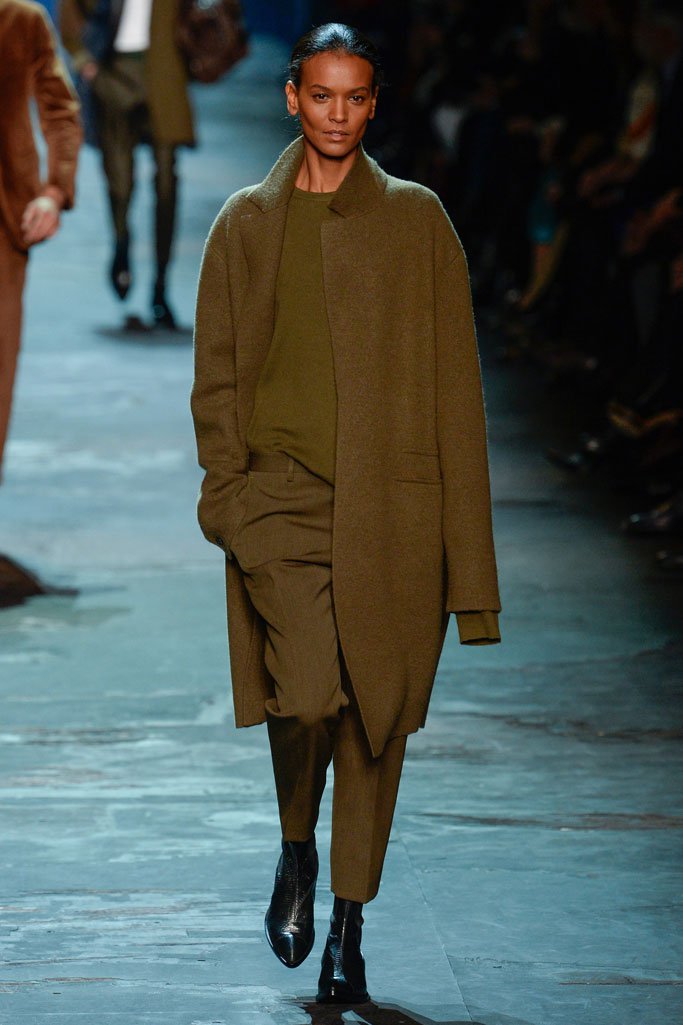 Berluti（伯尔鲁帝）2025巴黎时装周秋冬男装秀