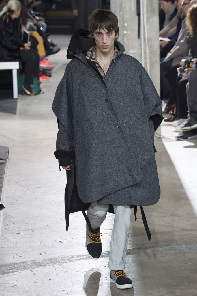 Lanvin（浪凡）2025巴黎时装周秋冬男装秀