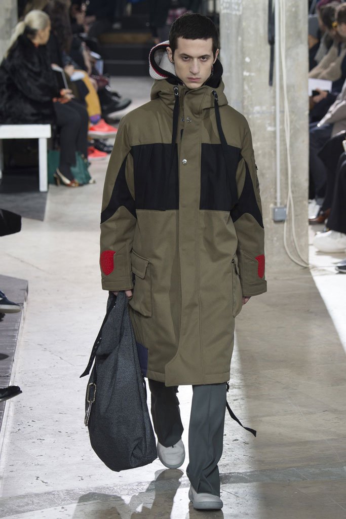 Lanvin（浪凡）2025巴黎时装周秋冬男装秀