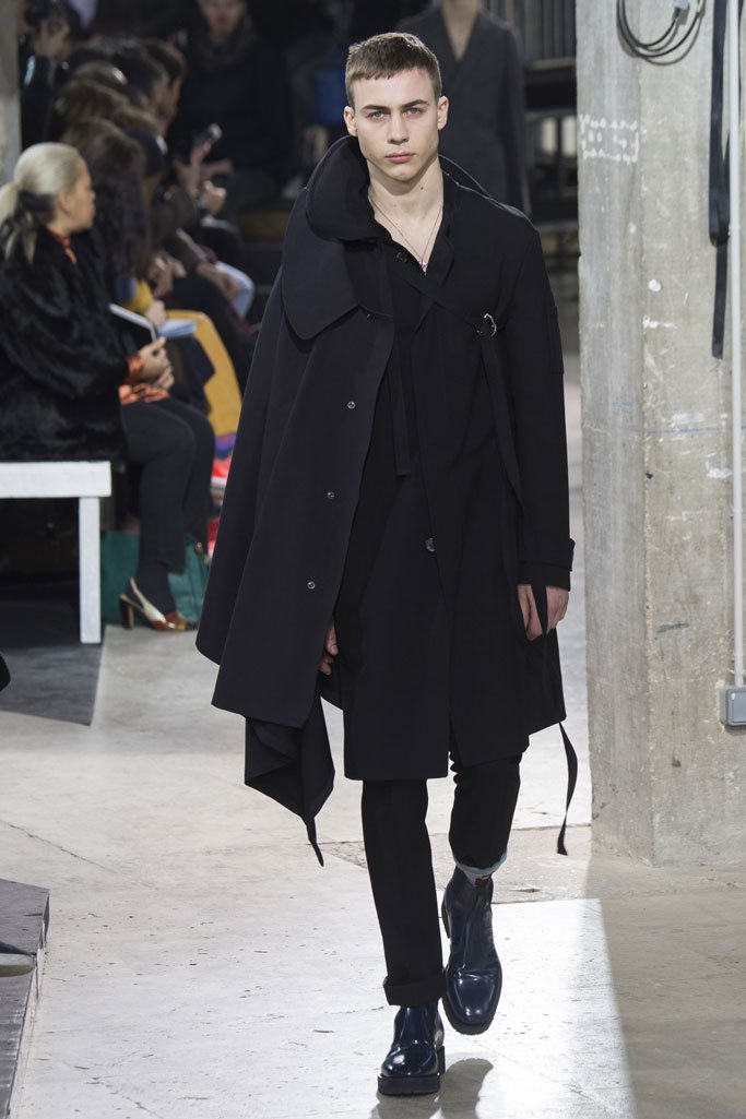 Lanvin（浪凡）2025巴黎时装周秋冬男装秀