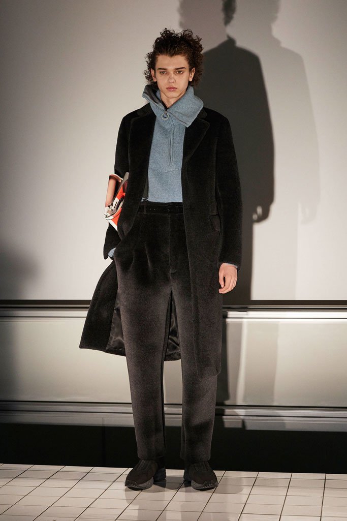 Acne Studios（艾克妮）2025巴黎时装周秋冬男装秀