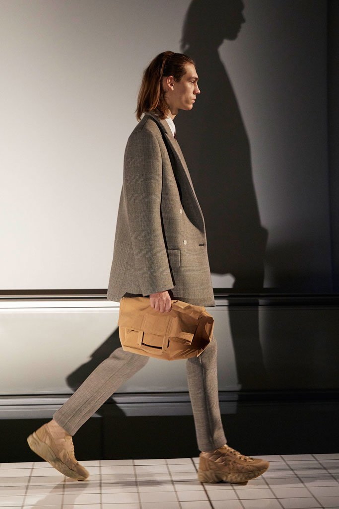 Acne Studios（艾克妮）2025巴黎时装周秋冬男装秀