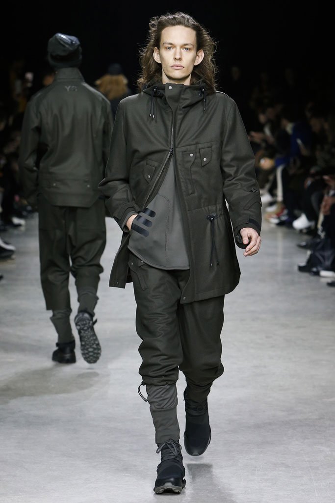 Y-3 2025巴黎时装周秋冬男装秀