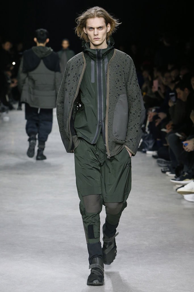 Y-3 2025巴黎时装周秋冬男装秀