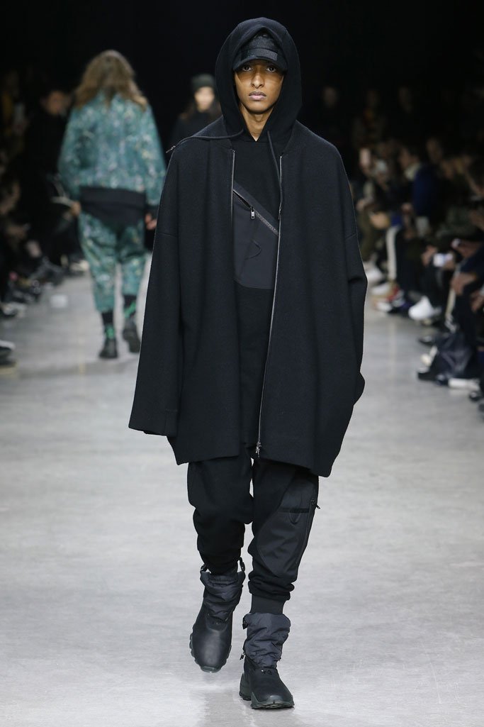 Y-3 2025巴黎时装周秋冬男装秀