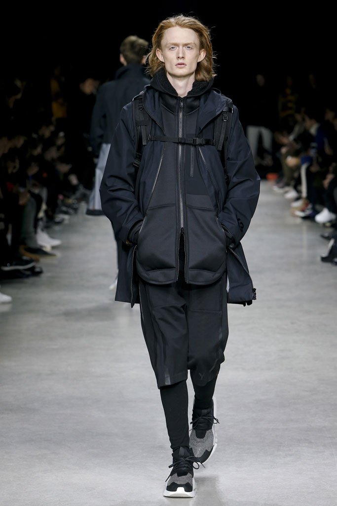 Y-3 2025巴黎时装周秋冬男装秀