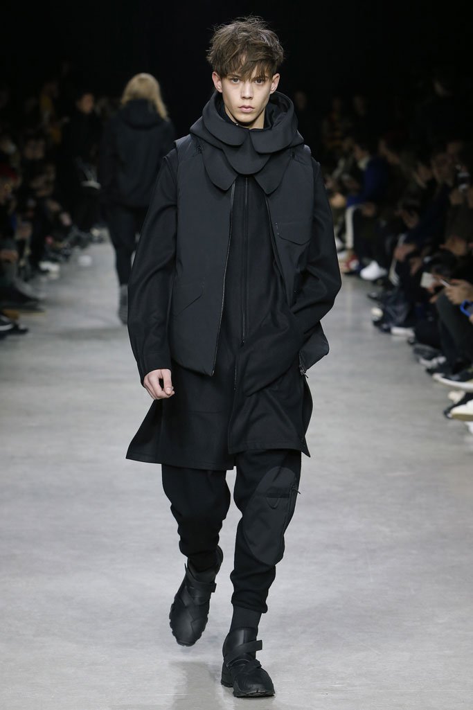 Y-3 2025巴黎时装周秋冬男装秀