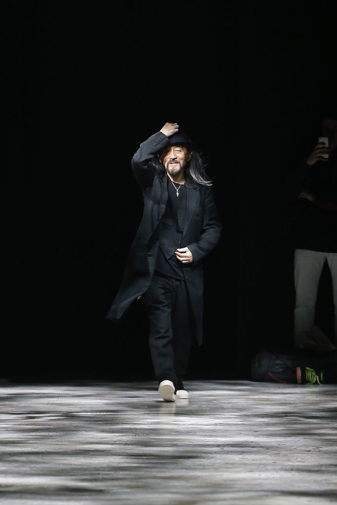 Y-3 2025巴黎时装周秋冬男装秀