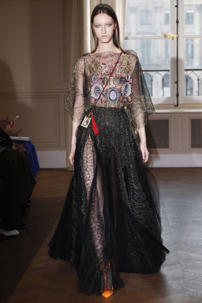 Schiaparelli（夏帕瑞丽）2025春夏巴黎时装周时装秀