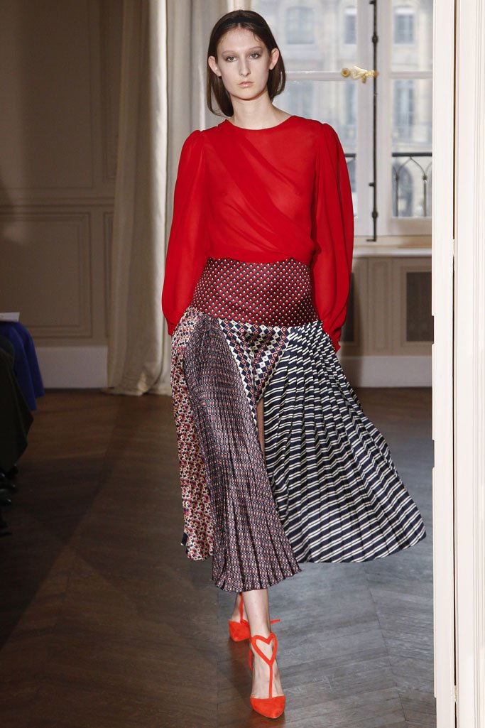 Schiaparelli（夏帕瑞丽）2025春夏巴黎时装周时装秀