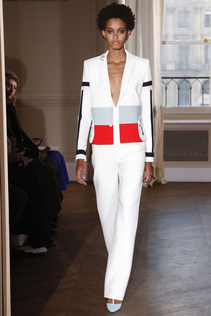 Schiaparelli（夏帕瑞丽）2025春夏巴黎时装周时装秀