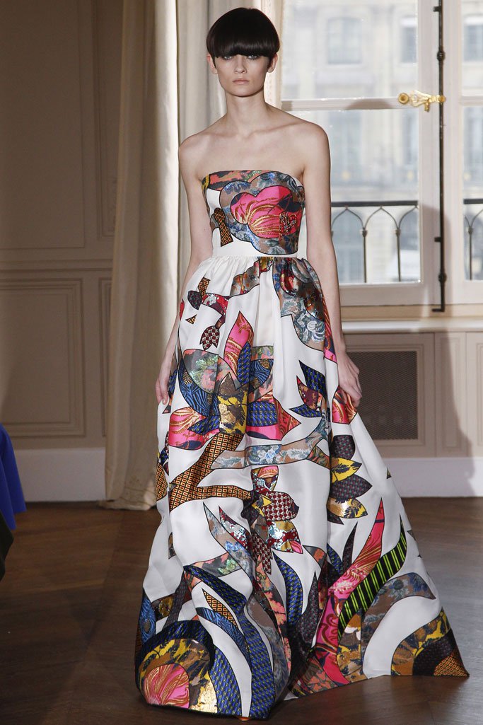 Schiaparelli（夏帕瑞丽）2025春夏巴黎时装周时装秀