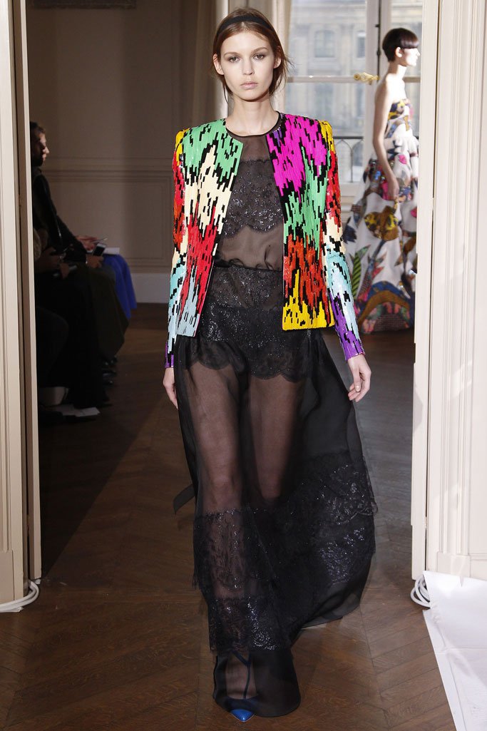 Schiaparelli（夏帕瑞丽）2025春夏巴黎时装周时装秀