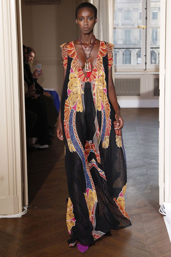 Schiaparelli（夏帕瑞丽）2025春夏巴黎时装周时装秀