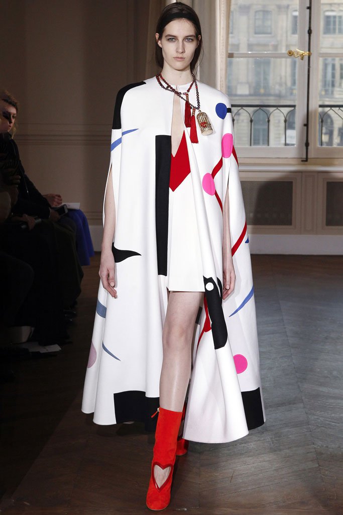 Schiaparelli（夏帕瑞丽）2025春夏巴黎时装周时装秀