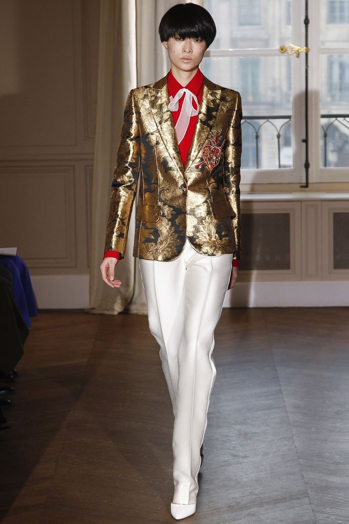 Schiaparelli（夏帕瑞丽）2025春夏巴黎时装周时装秀