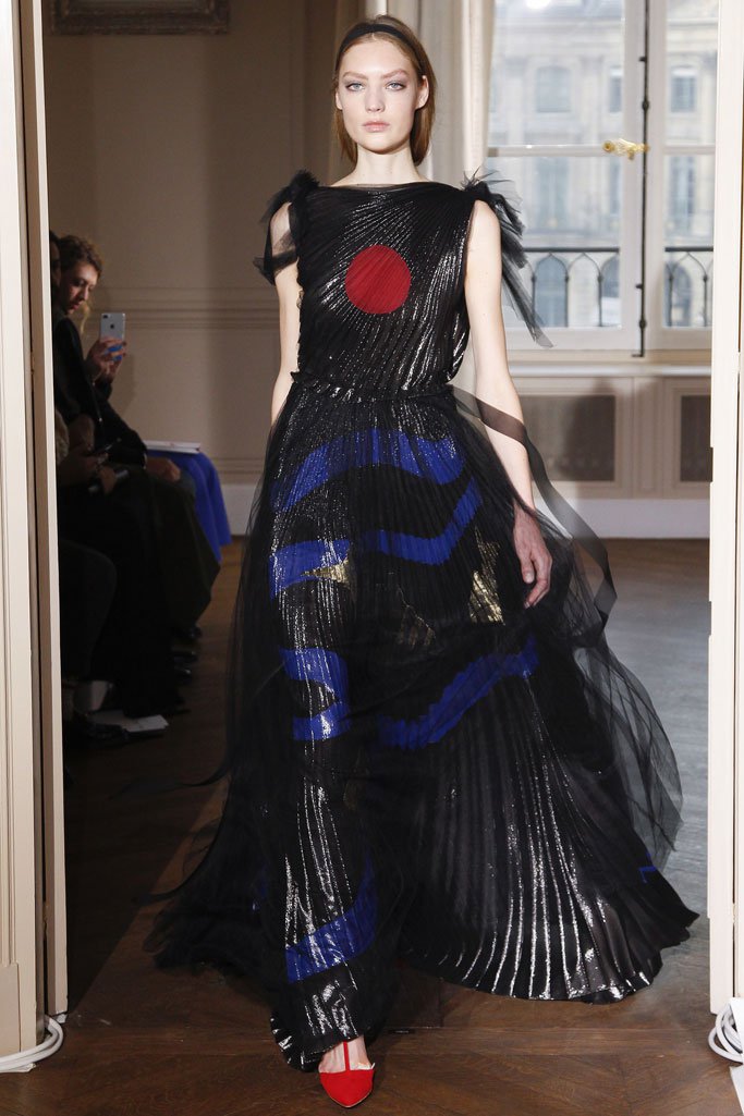 Schiaparelli（夏帕瑞丽）2025春夏巴黎时装周时装秀