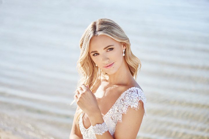 Anna Campbell 2025婚纱系列摄影广告大片