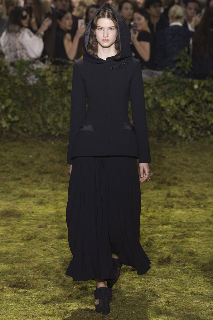 Christian Dior 2025春夏巴黎时装周时装秀