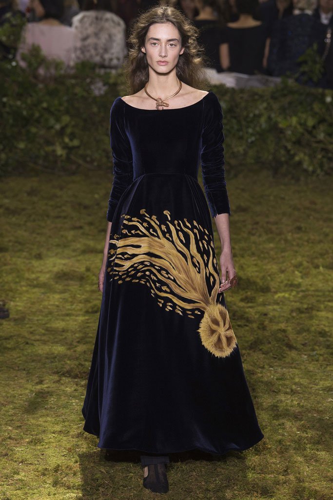 Christian Dior 2025春夏巴黎时装周时装秀