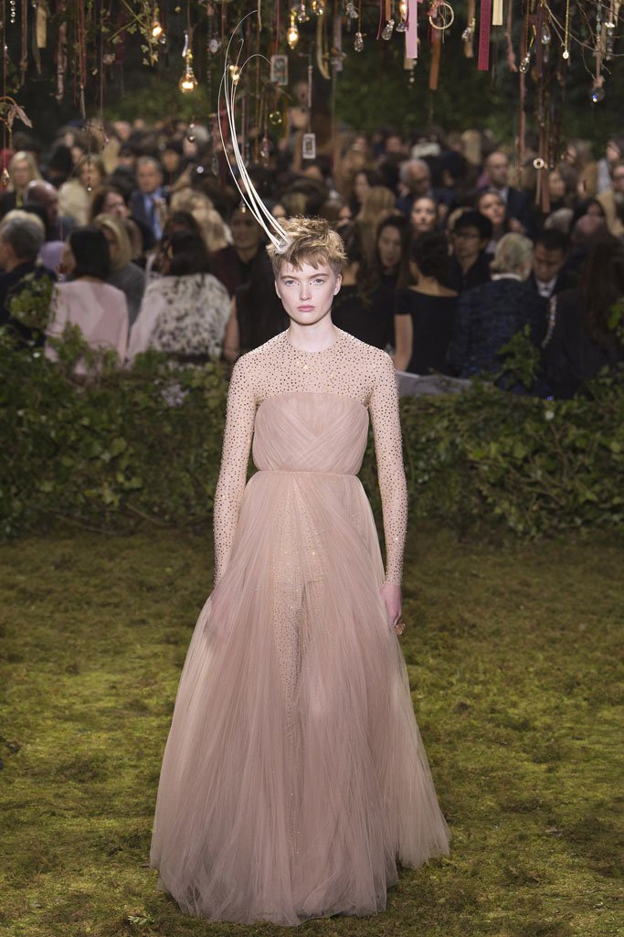 Christian Dior 2025春夏巴黎时装周时装秀