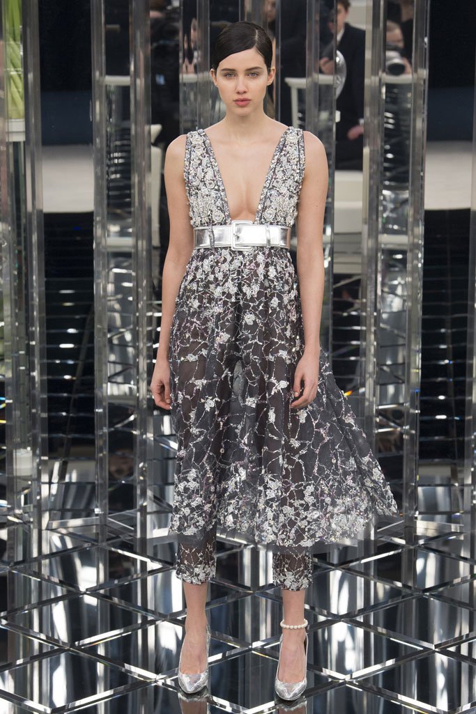 Chanel（香奈儿）2025春夏巴黎时装周高级定制时装秀