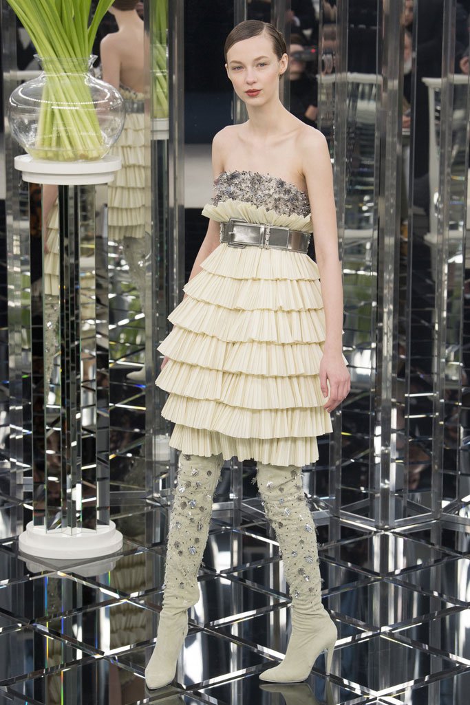 Chanel（香奈儿）2025春夏巴黎时装周高级定制时装秀