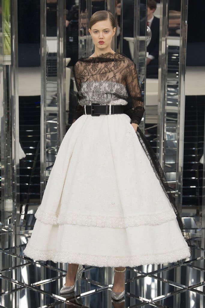 Chanel（香奈儿）2025春夏巴黎时装周高级定制时装秀