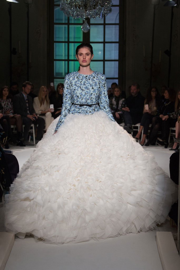 Giambattista Valli 2025巴黎时装周春夏时装秀