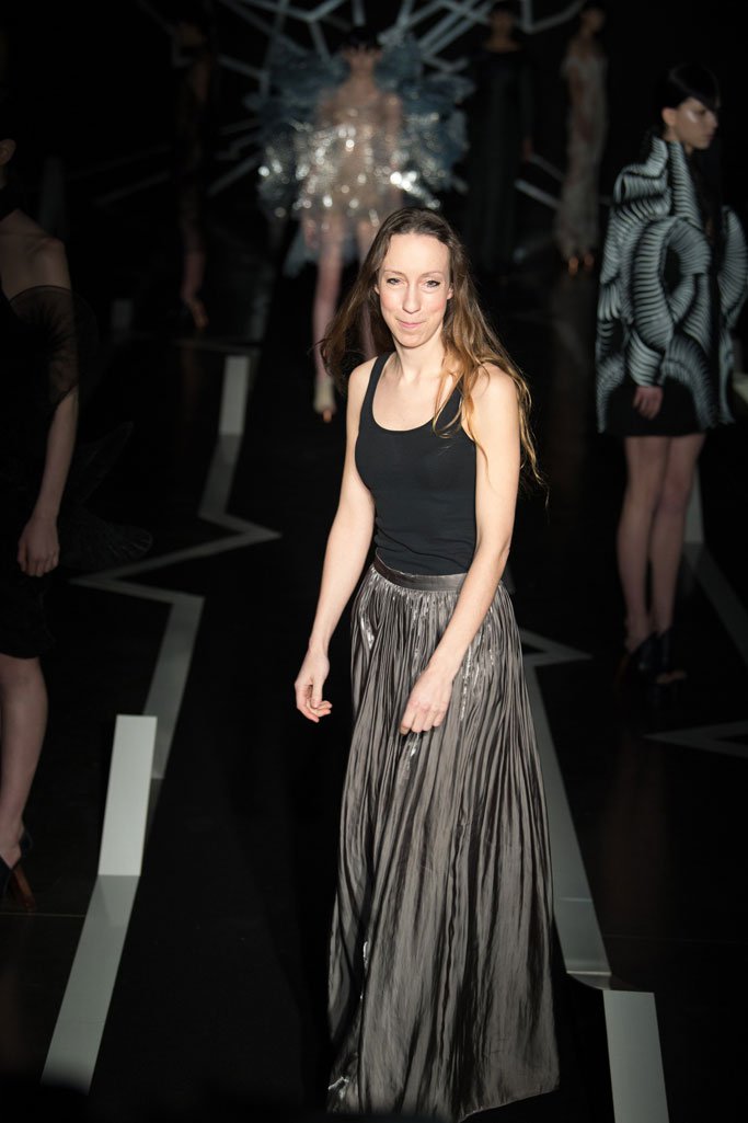 Iris van Herpen 2025巴黎时装周春夏时装秀