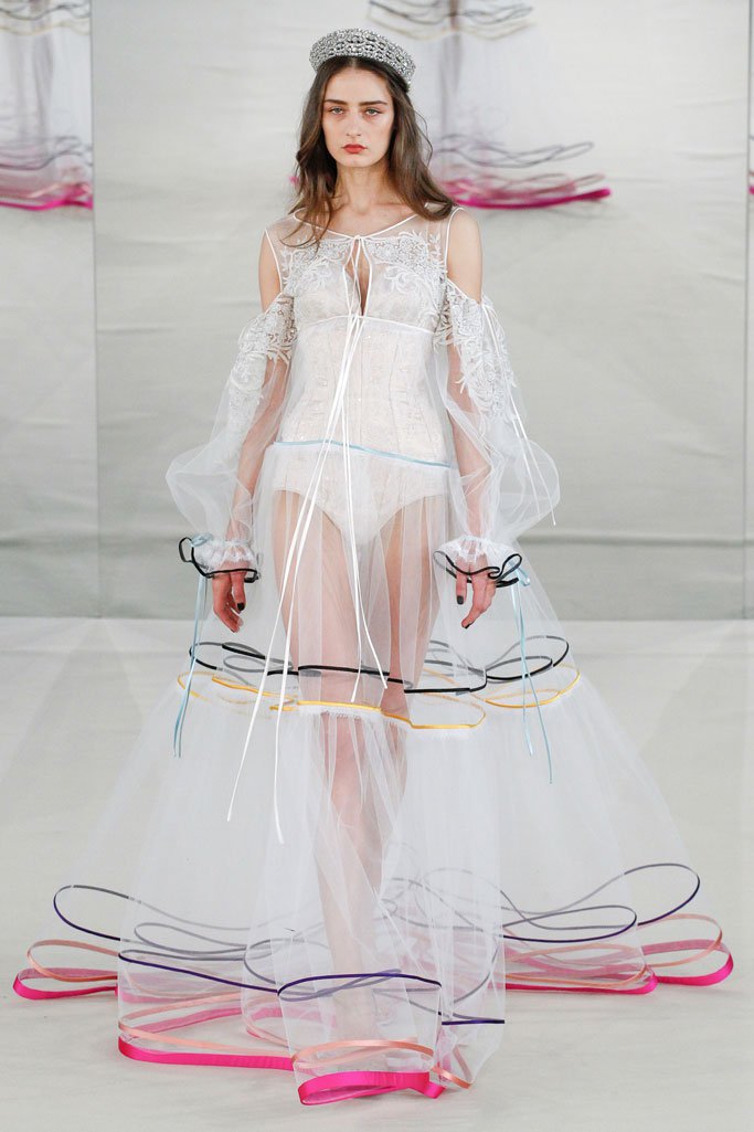 Alexis Mabille 2025巴黎时装周春夏时装秀