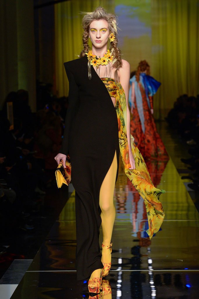 Jean Paul Gaultier（高缇耶）2025春夏巴黎时装周时装秀