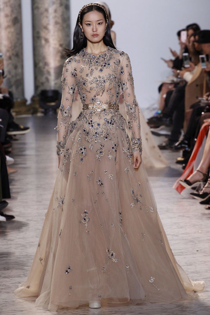 Elie Saab（艾利·萨博）2025巴黎时装周春夏时装秀