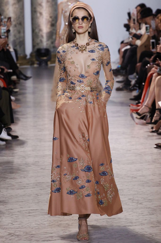 Elie Saab（艾利·萨博）2025巴黎时装周春夏时装秀