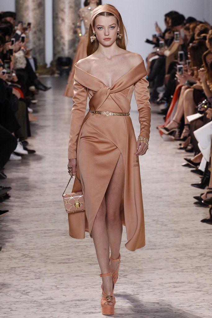 Elie Saab（艾利·萨博）2025巴黎时装周春夏时装秀