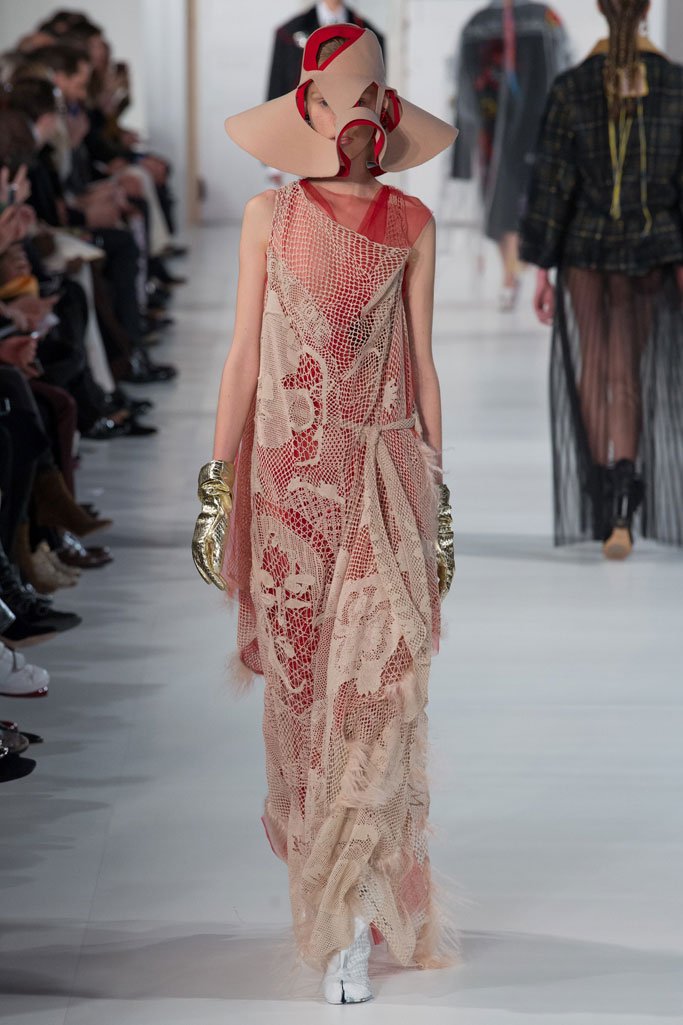 Maison Margiela 2025巴黎时装发布会春夏时装秀