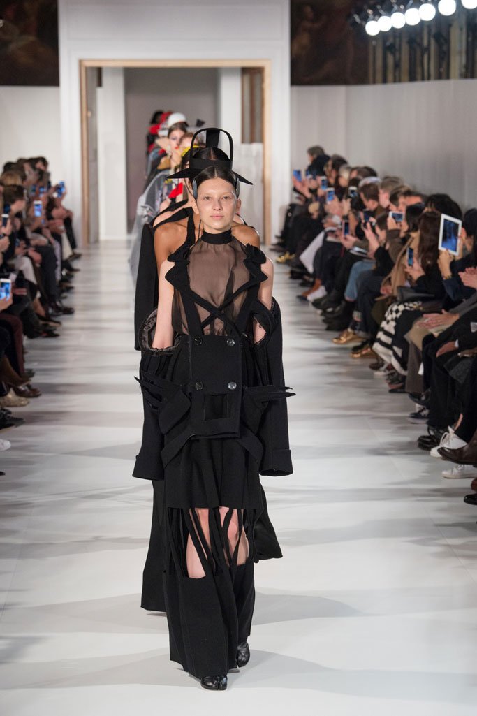 Maison Margiela 2025巴黎时装发布会春夏时装秀