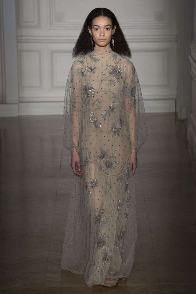 Valentino（华伦天奴）2025巴黎时装周春夏高级定制时装秀