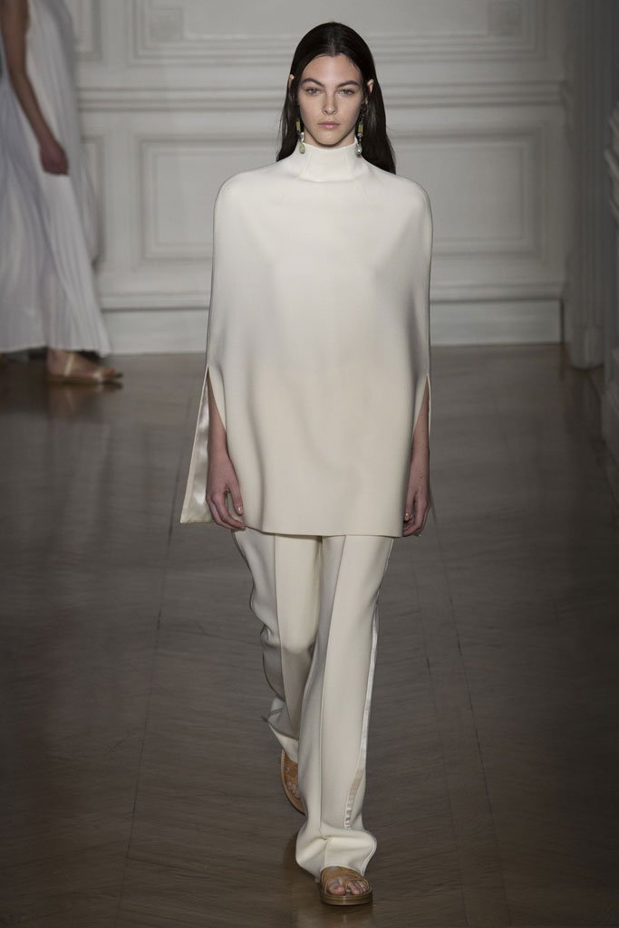 Valentino（华伦天奴）2025巴黎时装周春夏高级定制时装秀