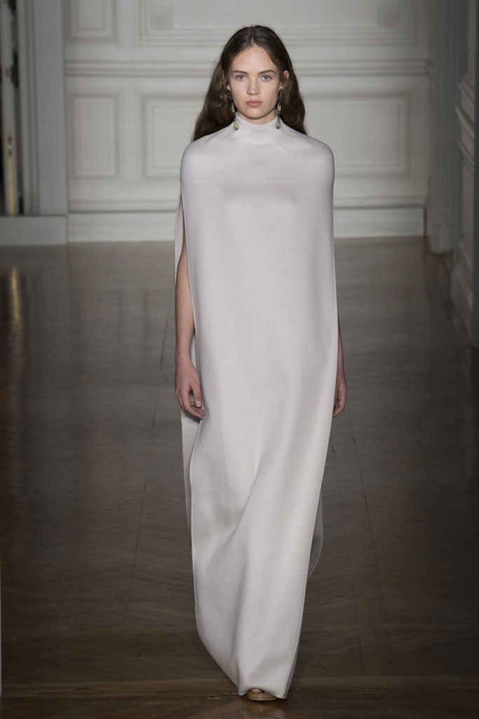 Valentino（华伦天奴）2025巴黎时装周春夏高级定制时装秀