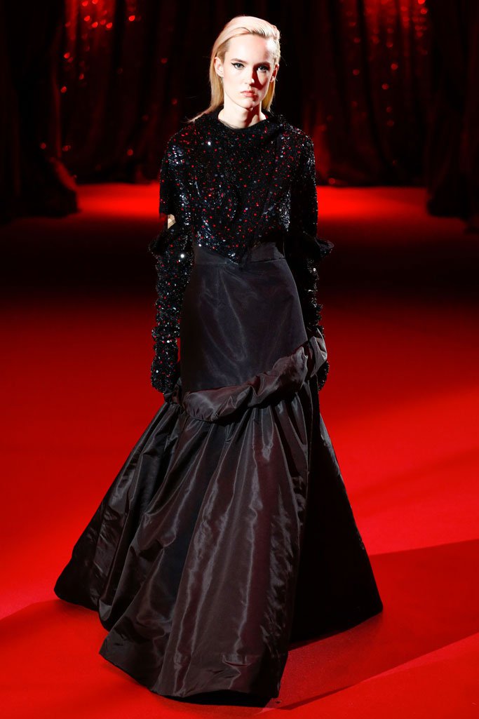 Ulyana Sergeenko 2025巴黎春夏高级定制时装秀