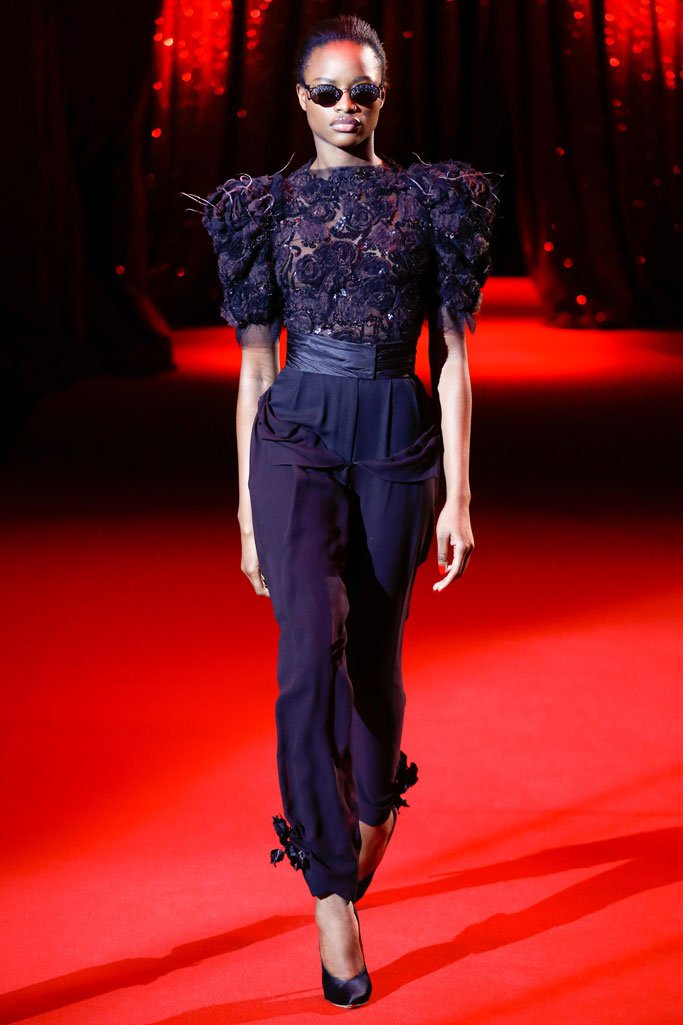 Ulyana Sergeenko 2025巴黎春夏高级定制时装秀