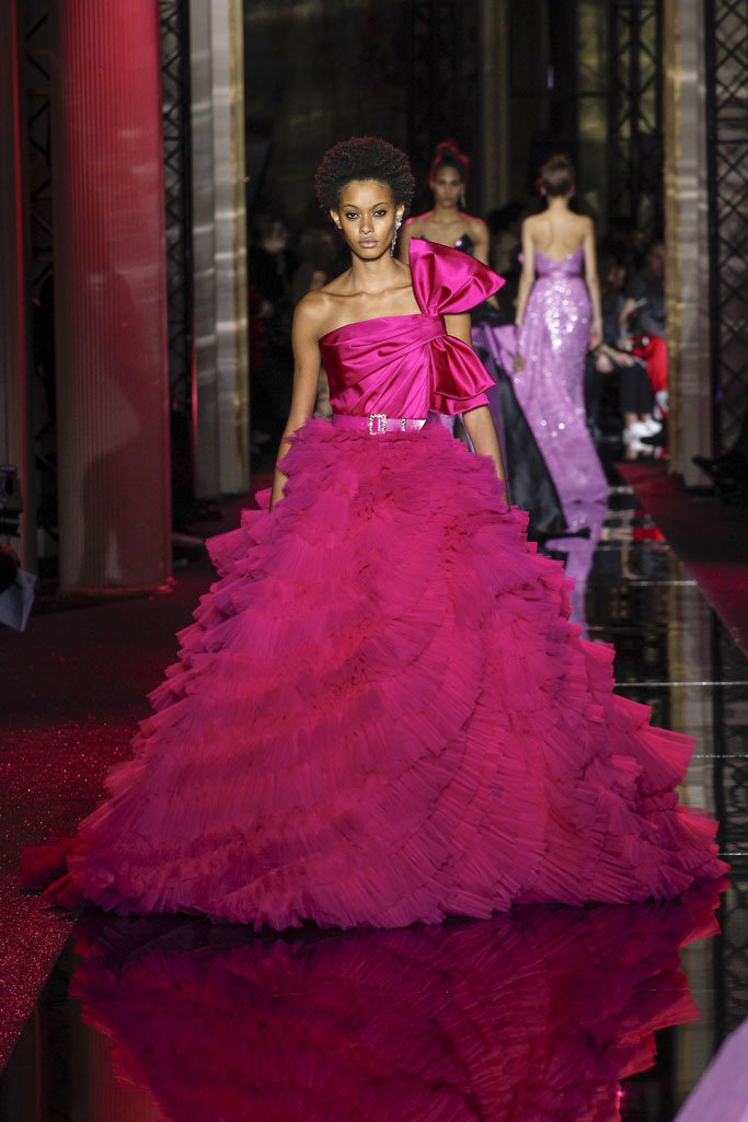 Zuhair Murad（祖海·慕拉）2025巴黎时装周春夏高级定制时装秀