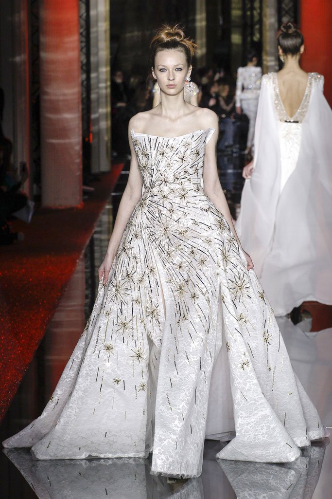 Zuhair Murad（祖海·慕拉）2025巴黎时装周春夏高级定制时装秀