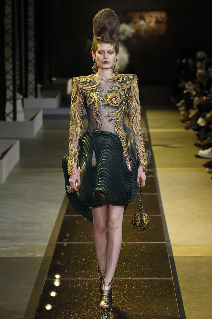 Guo Pei（郭培）2025巴黎时装周春夏高级定制时装秀