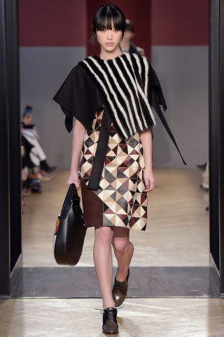 Sportmax（斯宝麦斯）2025米兰时装周女装秀