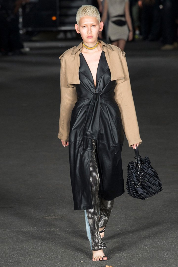 Alexander Wang（亚历山大·王）2025春夏纽约时装周时装秀